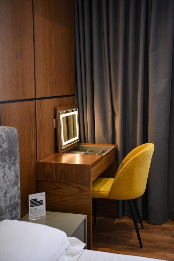 The Wilson Tirana Hotel Екстериор снимка